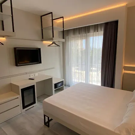 فندق مبيت وإفطار Aether - Free Private Parking 4*