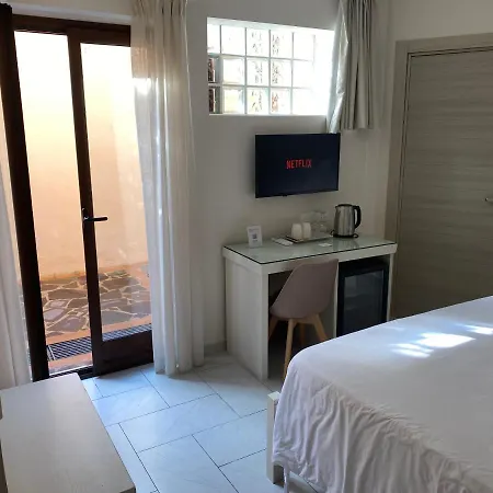 Bed & Breakfast Aether - Free Private Parking