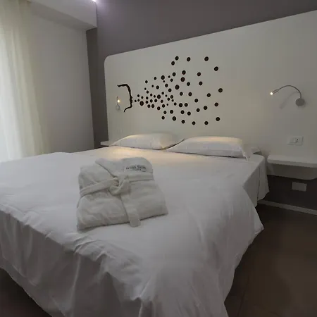 Aether - Free Private Parking Bed & Breakfast