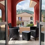 Aether - Free Private Parking B&B 4*