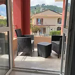 Aether - Free Private Parking B&B
