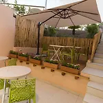 Aether - Free Private Parking B&B