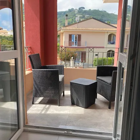 Aether - Free Private Parking Bed and breakfast