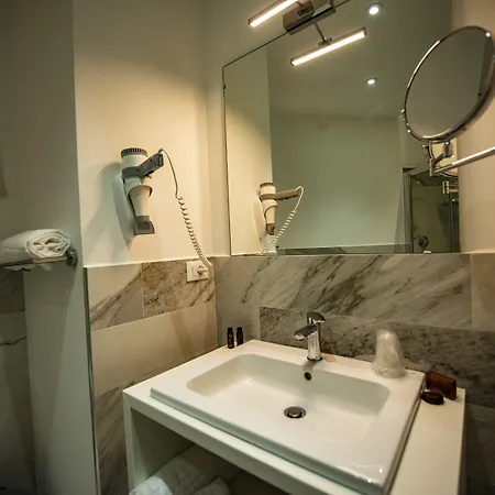 Aether - Free Private Parking Tropea