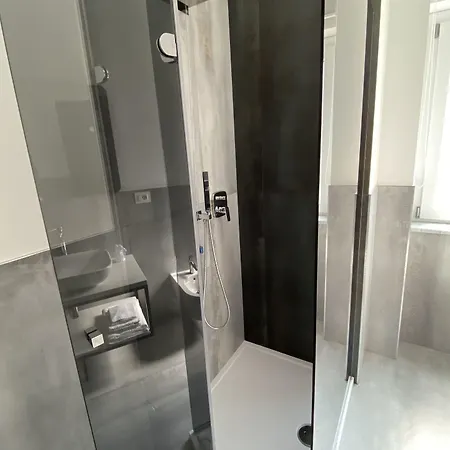 Aether - Free Private Parking Bed and breakfast