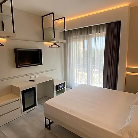 Bed & Breakfast Aether - Free Private Parking