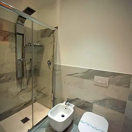 Bed & Breakfast Aether - Free Private Parking 4*