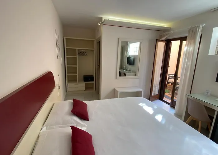 Aether - Free Private Parking Tropea