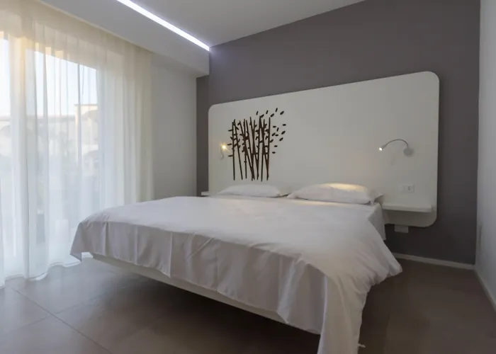 Alojamento de Acomodação e Pequeno-almoço Aether - Free Private Parking 4*