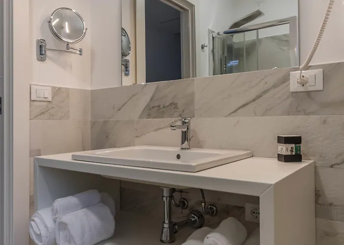 Aether - Free Private Parking Alojamento de Acomodação e Pequeno-almoço 4*